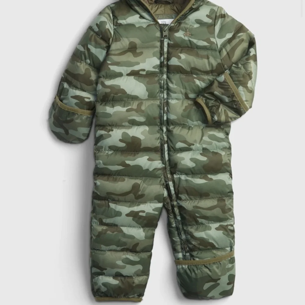 Gap Baby ColdControl Puffer One-Piece - Olive green camo - Picture 2 of 9